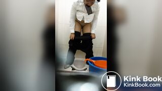 Ngintip Cewek indo poop