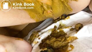 Fisting her filthy pussy