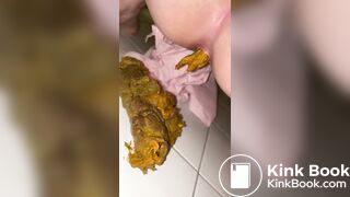 Japanese Twitter College Girl Diarrhea