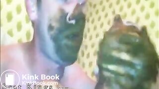 SHORT couple scat kiss