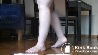 German scat lady is proud of her Kunststück..