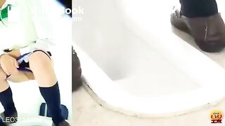 Girl pooping 03