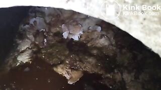 woman toilet poo pee vacuum１