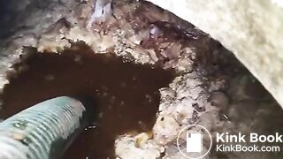 woman toilet poo pee vacuum１