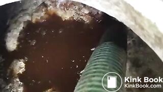 woman toilet poo pee vacuum１
