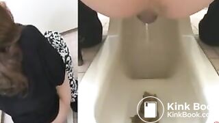 Japanese girls lay long turds