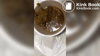 Japanese Twitter Crazy Girl Diarrhea and pee