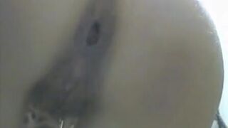 lady pooping -