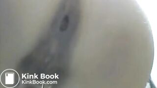 lady pooping -