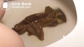 pretty blonde pooping stinky