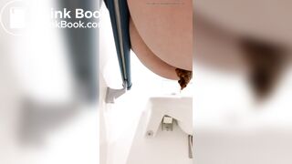 JAPANESE GIRL POOPING - video 17