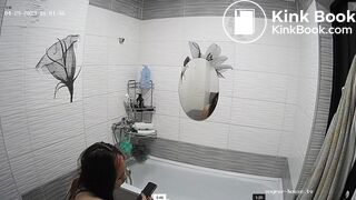 voyerhouse girl explosive poop