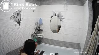 voyerhouse girl explosive poop