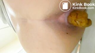 Goddess Nåomi teasing me with a big load