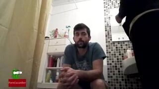 Voyeur girl pooping - video 5