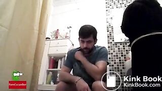 Voyeur girl pooping - video 5