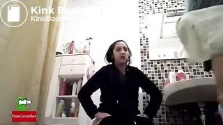 Voyeur girl pooping - video 5