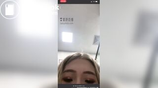 livestream try to poop, but only few nasty fart