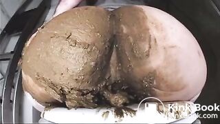 epic girl poop out door and in door