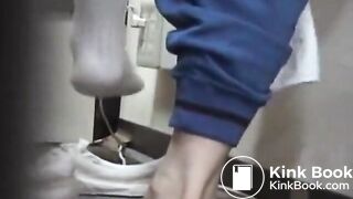 Japanese Ladies Poop Voyeur - video 57