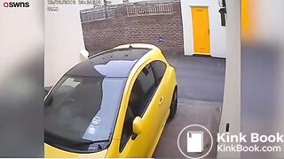 Woman poo - video 4