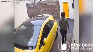 Woman poo - video 4