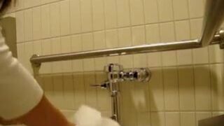 pooping - video 600