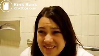 pooping - video 600
