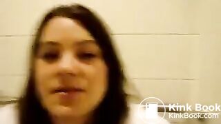 pooping - video 600
