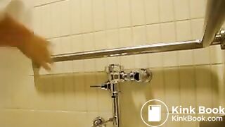 pooping - video 600