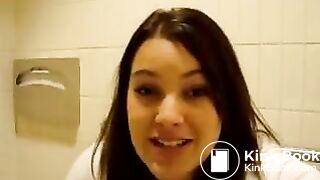 pooping - video 600