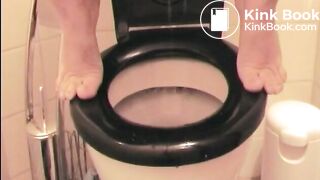 Cute feet PAWG poops at home