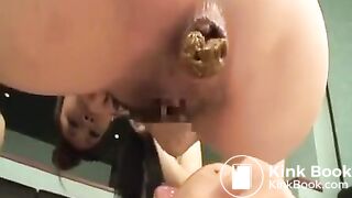 Thai bitch Pooping huge turd in slaves opened mouth