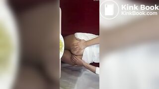 GIRL SHITS IN SPAGHETTI