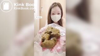 japan girl poop selfie 4