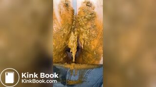 Jeans poop - video 26