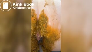 Jeans poop - video 26