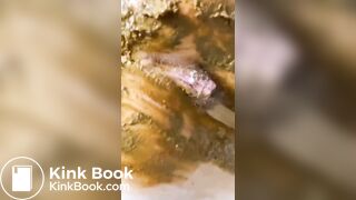 Jeans poop - video 26