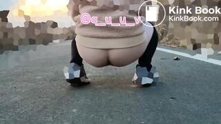 JAPANESE GIRL POOPING - video 32