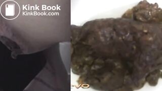 Japanese Girl with an amazing asshole shitting twice