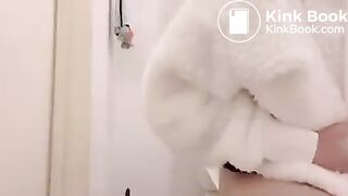 Diarrhea on toilet - video 2