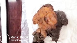 Cute Japanese girl poop