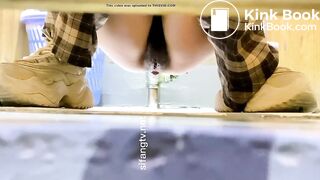 girl poop voyeur - video 37