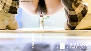 girl poop voyeur - video 37