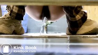 girl poop voyeur - video 37