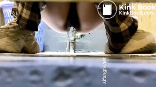 girl poop voyeur - video 37