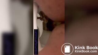 ebony poop - video 5