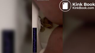 ebony poop - video 5