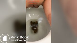 Hot girl pooping - video 33