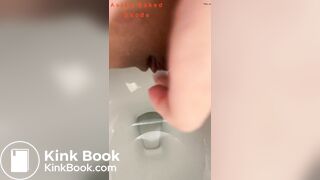 Hot girl pooping - video 33